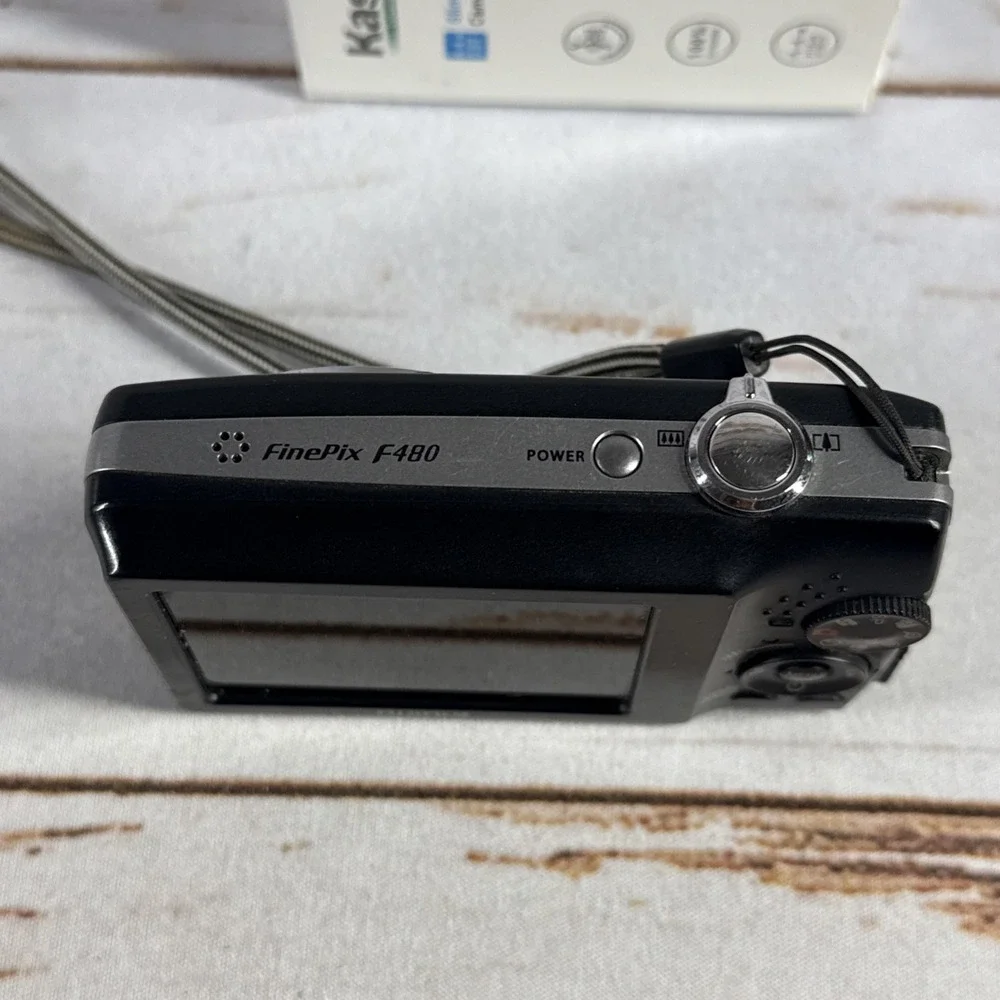 Fujifilm FinePix F480 8.2MP Digital Camera Black For Parts Lens Error